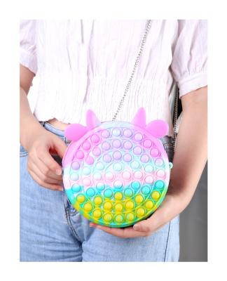 China 2021 Promotional Gift Rainbow Push Noise Tote Bag Toy Tote Purse Bubble Noise Buster Stress Reliever Sensory Purse for sale