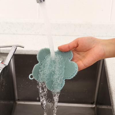 China Cute Viable Design Silicone Flower Shape Dish Cleaning Brush Hanging Multifunctional Kitchen Brush For Bowl Vegetable for sale