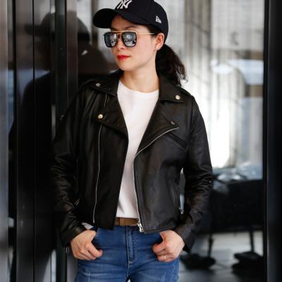 China Autumn Winter Fashion Design Ladies Black Leather Washed Leather Coats Short Style High Quality Leather Coat for sale