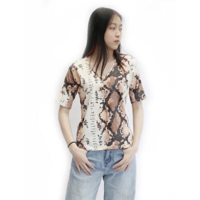 China Fashionable Custom Printing Unique Design Women's Clothing T-shirt Anti-pilling Women's T-shirts Tops for sale