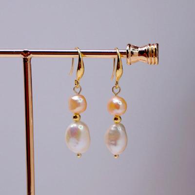 China 2022 Hot Selling Instagram Romantic Korean Baroque Freshwater Pearl Drop Earrings For Ladies for sale