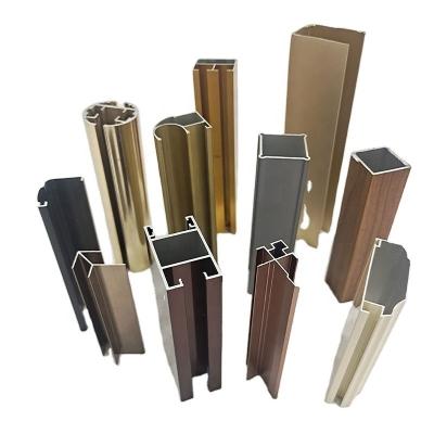 China 6000-Serie Extrusionsaluminiumlegierung Silber Anodisierung Büroräume Schreibtisch Aluminiumprofile zu verkaufen