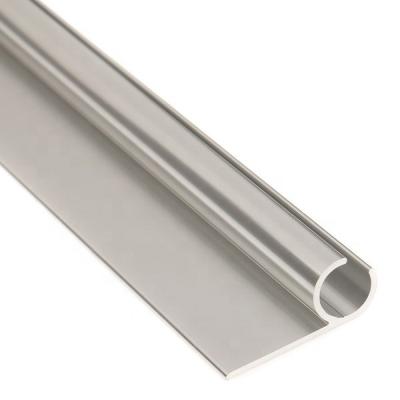 China 6063 T5 Anodiseerde aluminium gordijnspoorprofielen voor een breed scala aan toepassingen Te koop