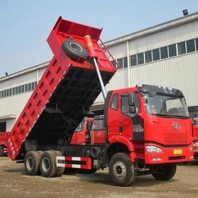 China Caminhão usado FAW J6P 6x4 Caminhão auto-dumpador robusto para operações pesadas à venda