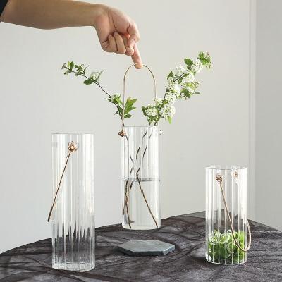 China Modern Unique Modern Flower Vase Home Office Accents Crystal Glass Wholesale Cheap Vases for sale