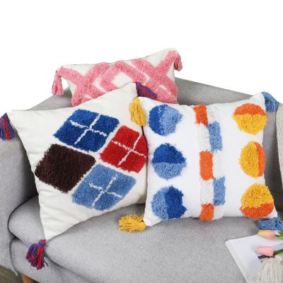 China Cooling Ornate Individual Tassel Cotton And Linen Decorative Pillow, Suitable For Sofa, Bedroom for sale