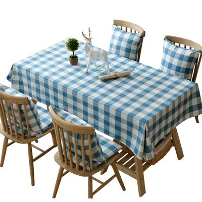 China Waterproof blue and white checked rectangular tablecloth with folded edges, suitable for restaurants and home use for sale