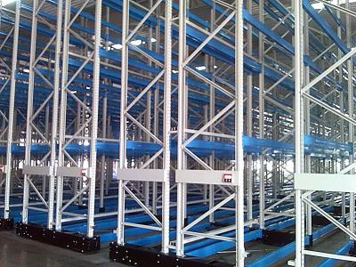 China Q235 Steel ODM Powder Coated Electric Mobile Racking 1000 Kg Per Pallet for sale