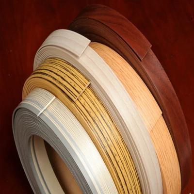 China Muebles de plástico de extrusión y fabricación de bandas de extrusión de bordes de PVC en venta