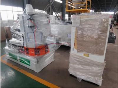 China Mezclador de plástico de alta velocidad de refrigeración y calefacción de PVC totalmente automático con alta tecnología Mezclador de refrigeración y calefacción de PVC con plataforma fijable en venta