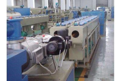 Cina Estrusore a vite gemellato conico automatico pieno, linea di produzione del tubo del PVC con il motore di Siemens in vendita