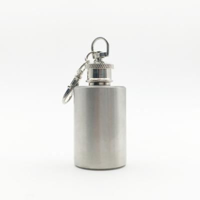 China Party Wholesale 1oz Wine Bottles Hip Flask Empty Outdoor Main Stainless Steel Whiskey Whiskey Chain Flask Mini for sale