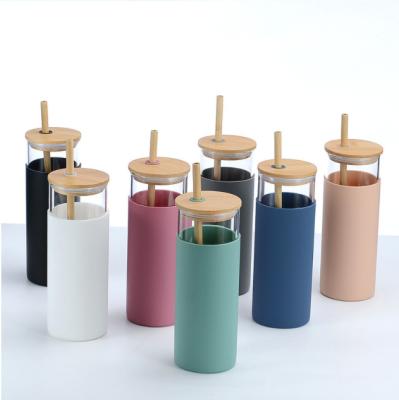 China Food 16oz 500ml High Borosilicate Glass Water Bottle with BPA Free Silicone Sleeve and Bamboo Lid Straw for sale