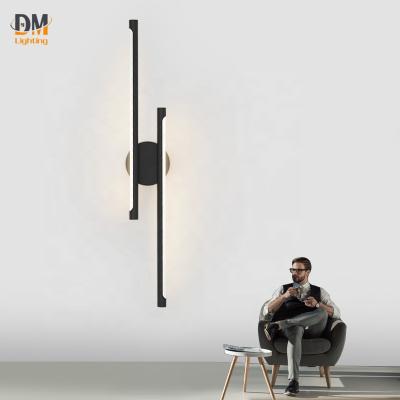 China Gold Modern Black Iron Wall Mounted Ceiling Light Fixtures Interior For Home Residential Wall Lighting Lamp For Living Room à venda