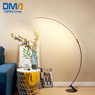 China Nordic Modern Floor Lamp Led Simple Modern Living Room Bedroom Study Fish Led Floor Lamp Decorative Standing Floor Lamp For Living Room à venda