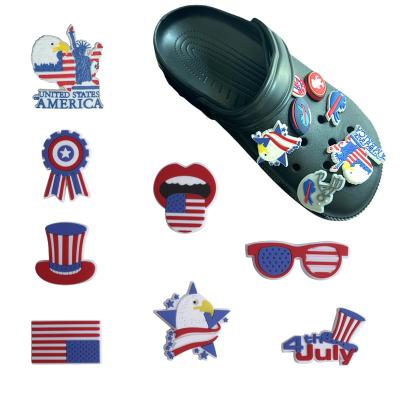 China Washable Hot Sale Gifts Cheap Croc Charms 2023 Design American Victory Day Flags For Children Pvc Soft Rubber Shoe Croc Charms for sale