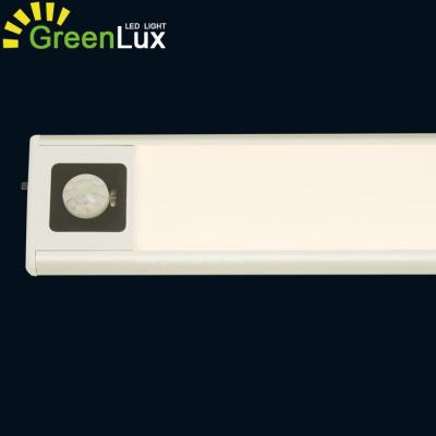 China Sensor Motion Wardrobe Under Cabinet Lighting LED Linear Light USB Battery Rechargeable zu verkaufen