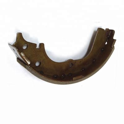 China Auto Brake Shoe Semi-Metallic Brake Shoe Set For Hilux 04495-26150 for sale