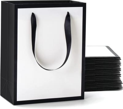 China Recyclable Black & White Kraft paper bag stand up ,stylish or Customized ,packaging bag ,for Accessories & Clothing & food...Reusable for sale