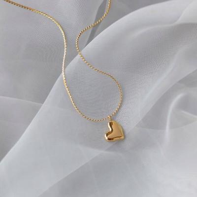 China Nickel Free 316L Stainless Steel Valentine's Day Gifts 14k Gold Solid Heart Necklaces Lead Free Pendant Necklace Jewelry for sale