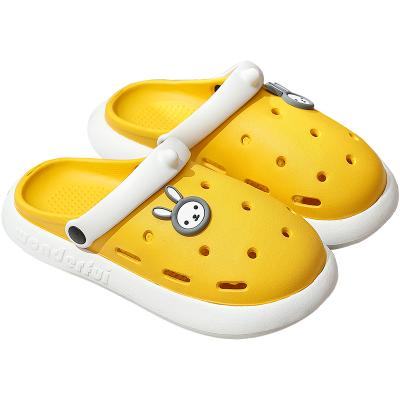 China Hot Selling Breathable Summer Clogs Cheap Mens Womens Slipper Beach Sandals Outdoor Casual Slip On Men Garden Unisex Shoes for sale