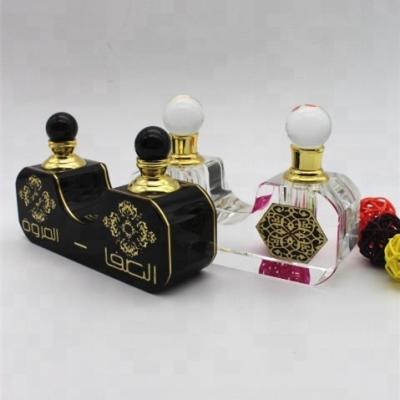 China Middle East Two Bottle Empty Crystal Perfume Bottle Set With Different Size&Color for sale