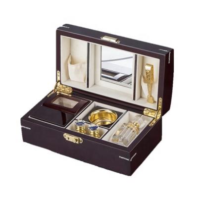 China Luxury Perfume Bottle Box High Style MDF Gift Set Shiny Arabic Wooden Perfume Gift Box for sale