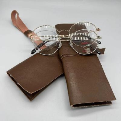 Chine Caisse molle de lunettes de soleil d'emballage portatif de loisirs de Microfiber de poche de suède de cru à vendre