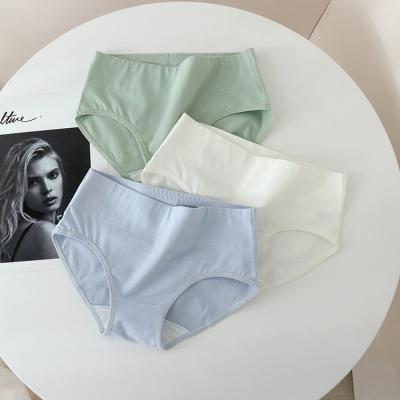 China Antibacterial Ladies Simple Breathable Comfortable Belly Briefs Underwear Women's Cotton Fabric Mid-Rise Underwear for sale