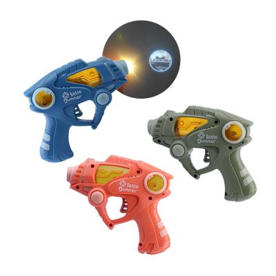 China Plastic Game Toys Projection Light Gun Toy Sound Gun Kids Gun Toys with Projector Plastic Game Toys for sale