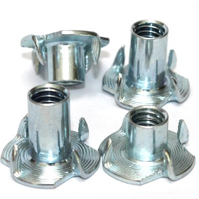 Chine M5 M6 M8 acier zinc plaqué 4 pinces à griffe Meubles Tee Noix métallique ASTM B7 B7M A325 DIN1624 à vendre