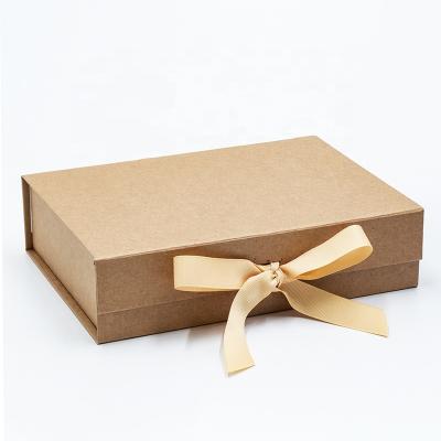 China Recycled Materials Luxury Custom Elegant Kraft Printing Gift Bags For Retail Store for sale