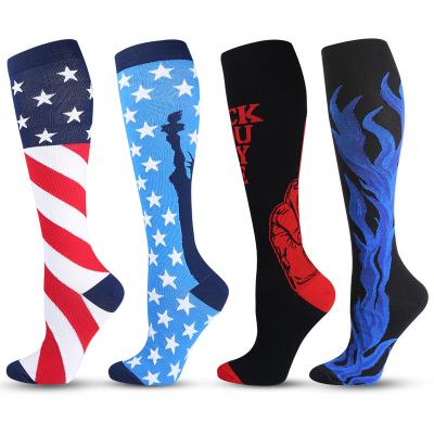 China Free Sample 2022 Breathable Fashion Design Knee High Running High Soccer Mens Compression Long Sock for sale