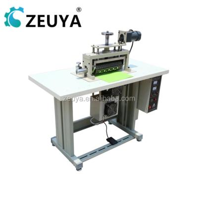 China Hotels Durable 300MM Ultrasonic Ultrasonic Lace Sewing Machine CE Approved for sale