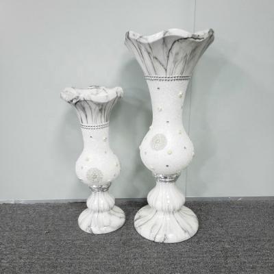 China Modern White Luxury Home Decoration Vase Set Resin Hand Made Modern Wholesale Flower Pot for sale