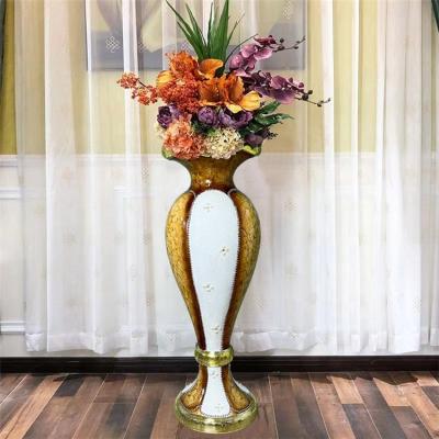 China FRP Vintage Modern Yellow Luxury Flower Vase Set Handmade Antique Modern Classic Vase For Home Decoration for sale