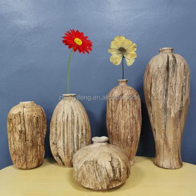 China Modern Tabletop Natural Wood Handcrafted Decorative Vase Resin Effect Antique Design Wholesales Indoor Home Decoration for sale