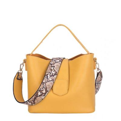 China 2020 NATIONAL new fashion larger capacity leather handbag for female for sale