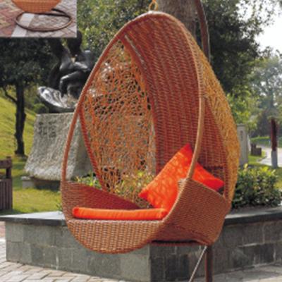 China Modern high quality outdoor PE rattan egg hanging chair for sale (YPS081) for sale