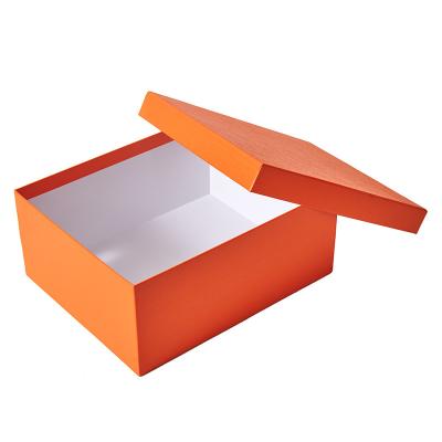 China Recycled Materials high-quality colorful paper packaging box design paper luxury flower gift packaging box for sale