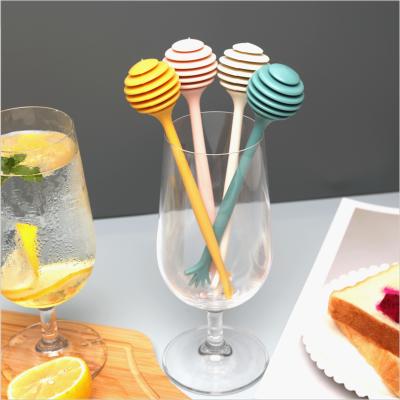 China 2021 New CLASSIC Design Honey Stirrer Tools For Breakfast Jam Stirrer Plastic Honey Spoon Stick For Honey Jar Stick for sale