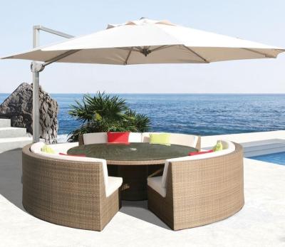 China Luxury Modern Outdoor Furniture Patio Dining Set Round Rattan Table And Chair Set for sale