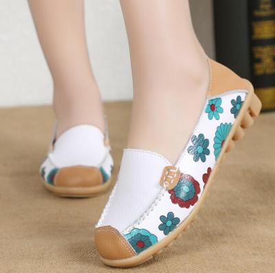 China UP-0157D new arrival slip on ladies love casual large size flat shoes mom shoes china for sale