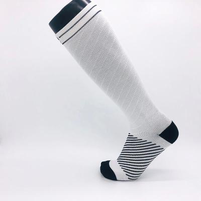 China Athletic High Knee 20-30 mmHg Custom Sports Compression Nylon Running Socks for sale