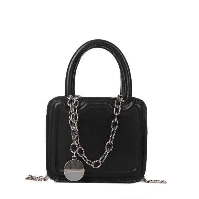 China 2023 New Fashion Women's Handbag 2023 New Fashion Chain Mini Popular Small Square Bag Single Shoulder Bag Purse Handbags for sale