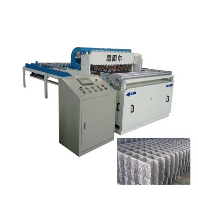 China 2.0-3.2mm Welded Wire Mesh Eco - Friendly Machine For Making Cages for sale