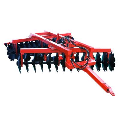 China Plowing a good helper for farmers in the world is hydraulic compensation heavy duty disc harrow with 28 disc blades for sale