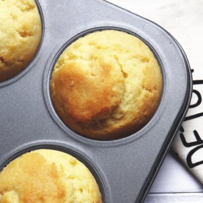 China Sustainable Non-Stick Coating Pans Custom Private Label Muffin Tray Cupcakes Tray For Baking Muffin Pan Bakeware for sale