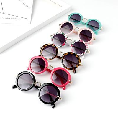 China Fashion Sunglasses Round Sunglasses Kids Shape Birthday Luxury Decoration Floral Eye Sunglasses Girls Eyeglasses Oculos Leopard Lenses for sale