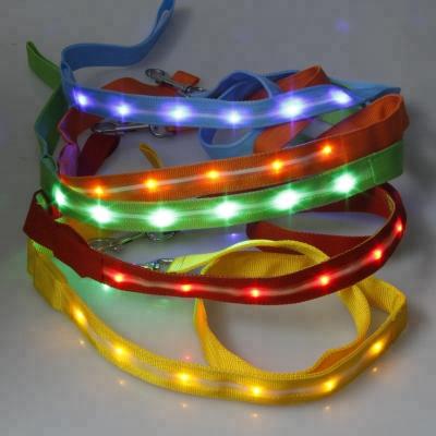 China OEM Design Durable Hot Selling Luminous Light Pet Traction Leads Nylon Dog LED Leash for sale